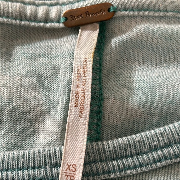 Free People Women's Short Sleeve T-Shirt Blue Green Camo Print Size XS - Picture 3 of 8